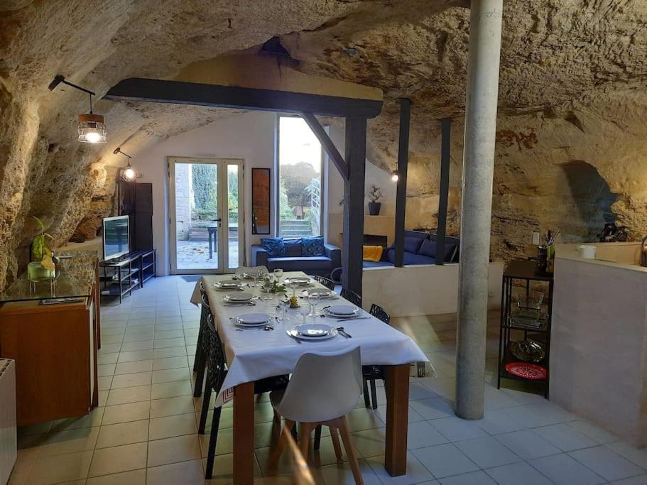 Maison Troglodytique Doue La Fontaine エクステリア 写真