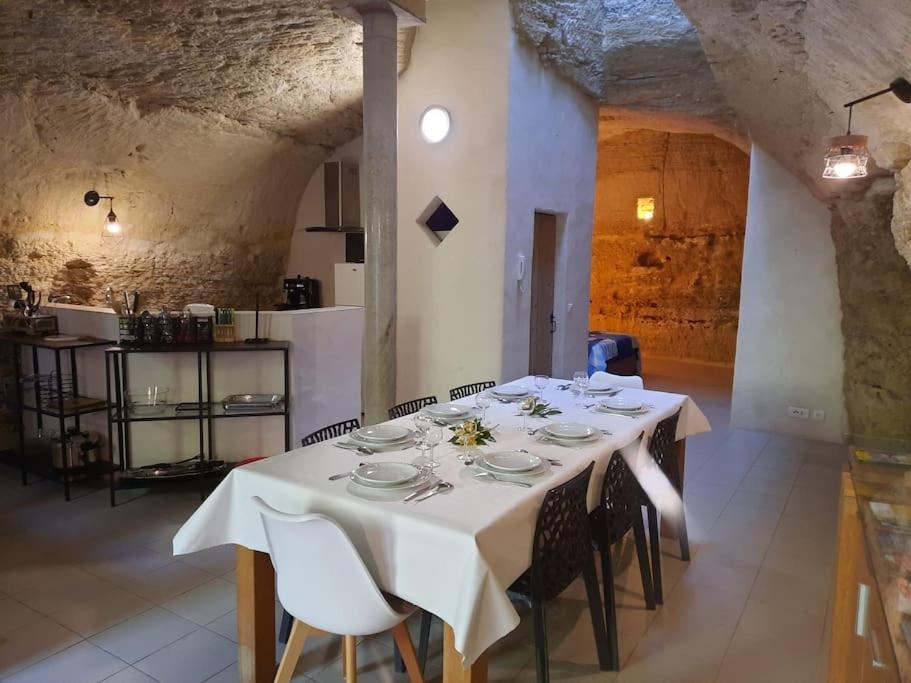 Maison Troglodytique Doue La Fontaine エクステリア 写真